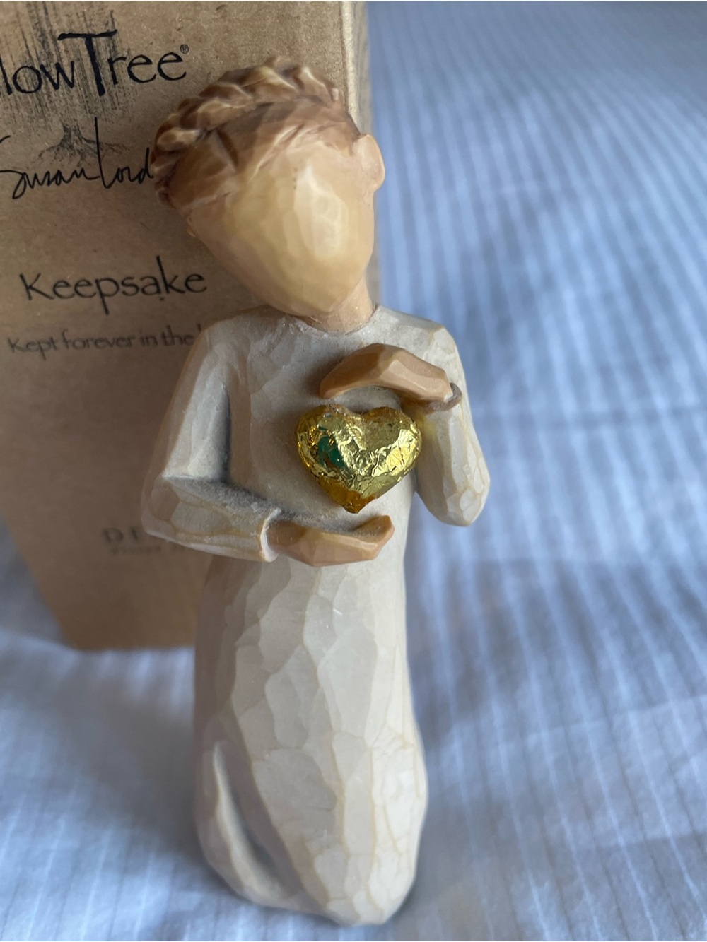 Willow Tree Keepsake Figurine keep Forever in Your Heart.
